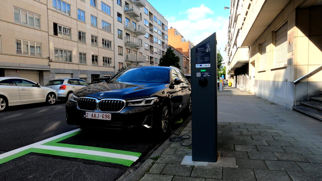 Bmw 530e plug in deals hybrid touring