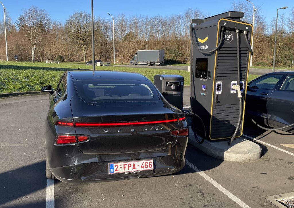 2025 XPENG P7 RWD LONG RANGE DRIVING RANGE TEST AND QUICK CHARGE TEST