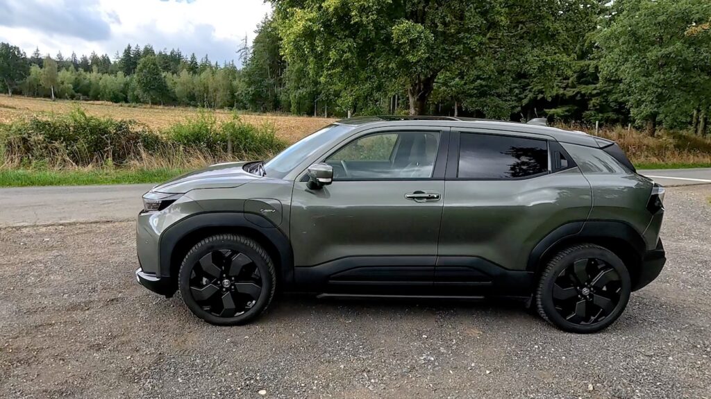 TOYOTA URBAN CRUISER