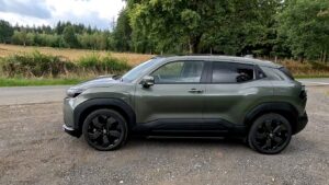 TOYOTA URBAN CRUISER